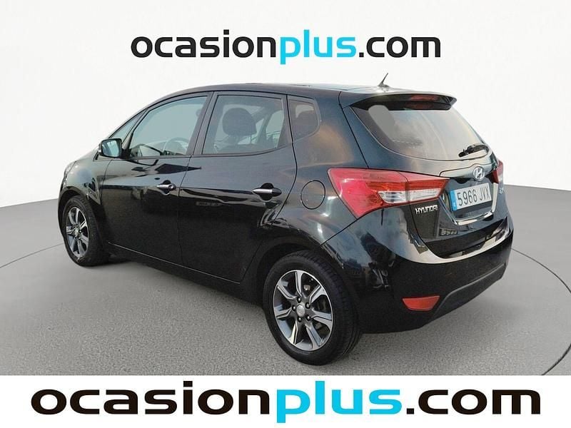 Usado Hyundai ix20 116 CV (85 kW) 2016 Negro Utilitario