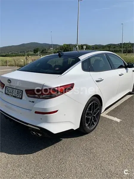 Usado Kia Optima GT-Line 180 CV (132 kW) 2019 Blanco Berlina