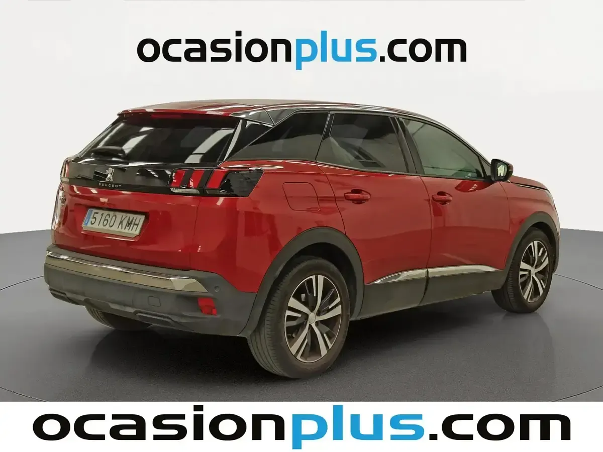 Usado Peugeot 3008 Allure 130 CV (95 kW) 2018 Rojo SUV