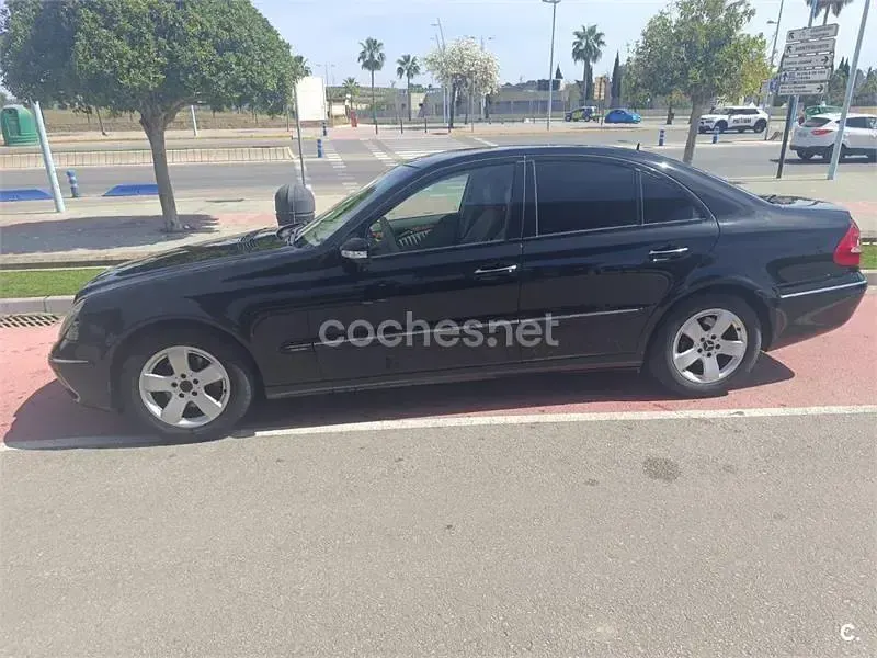 Occasion Mercedes E220 Elegance 150 PK (110 kW) 2006 Zwart Sedan