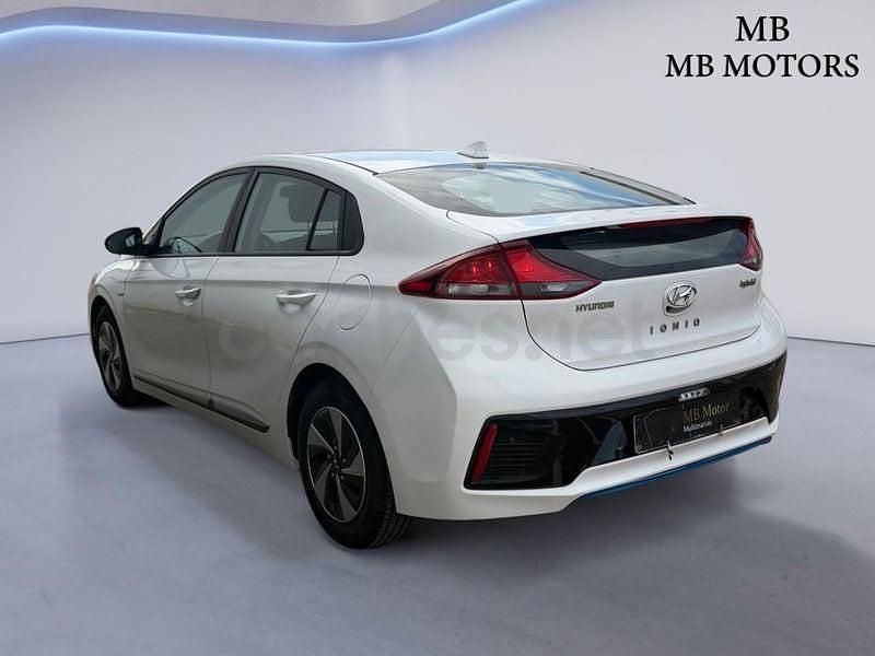 Usado Hyundai Ioniq 141 CV (103 kW) 2018 Blanco Utilitario