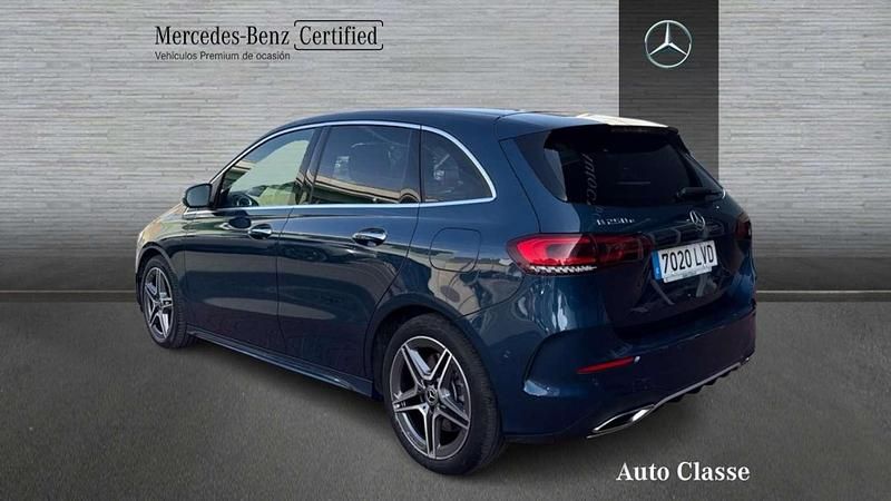 Usado Mercedes E250 AMG line 218 CV (160 kW) 2021 Azul Monovolumen