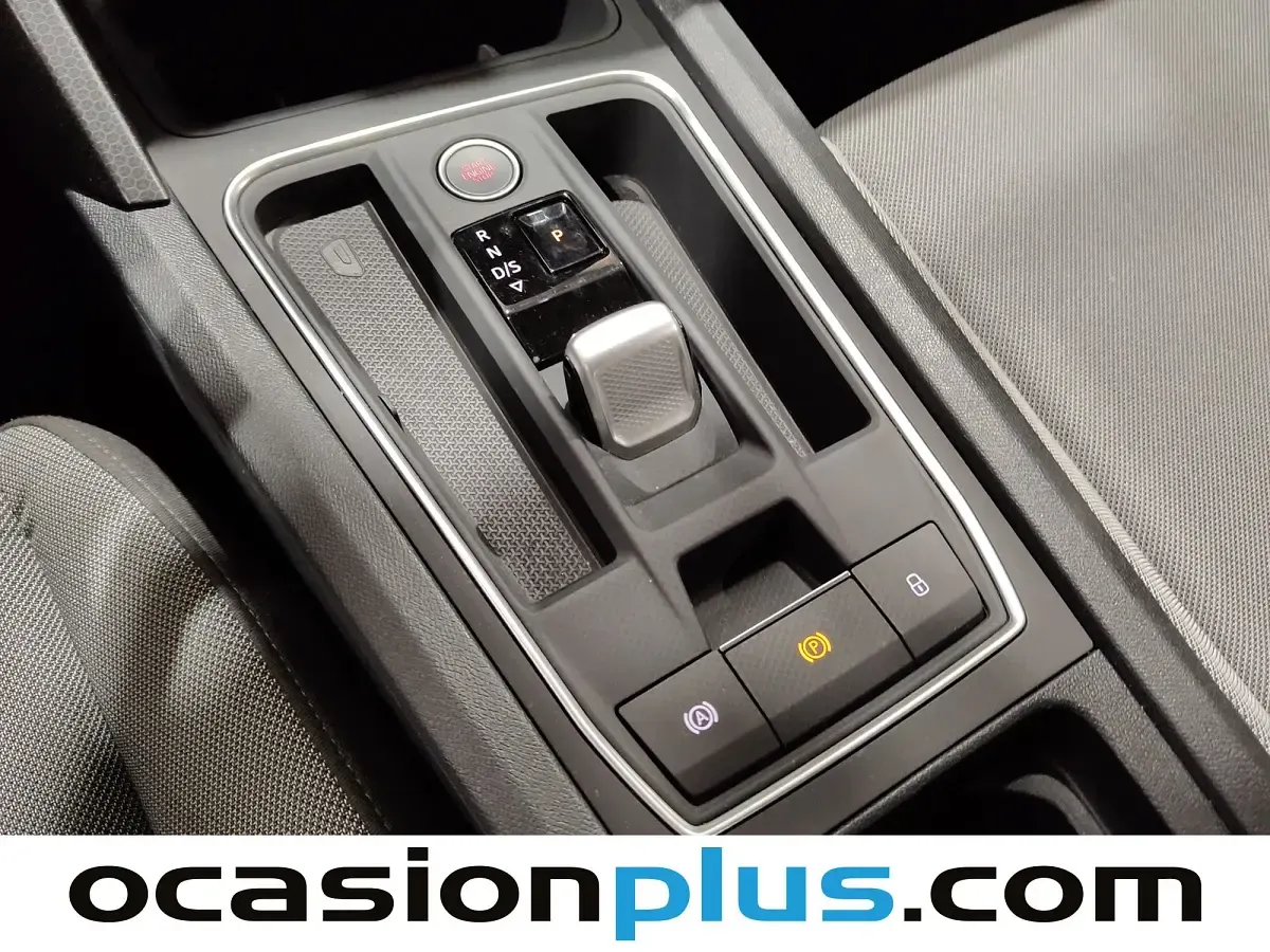 Usado Seat Leon Style 116 CV (85 kW) 2025 Blanco Utilitario