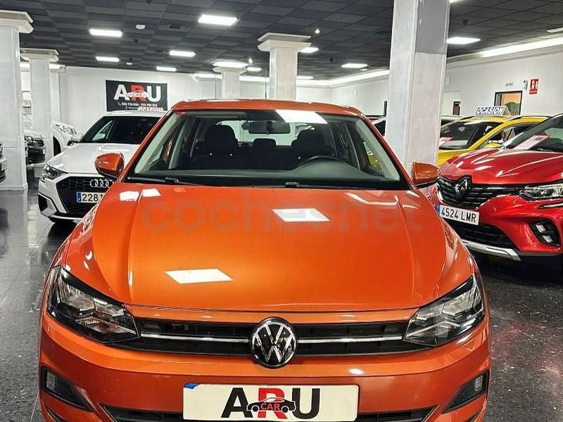 Usado VW Polo Advance 95 CV (69 kW) 2021 Naranja Utilitario