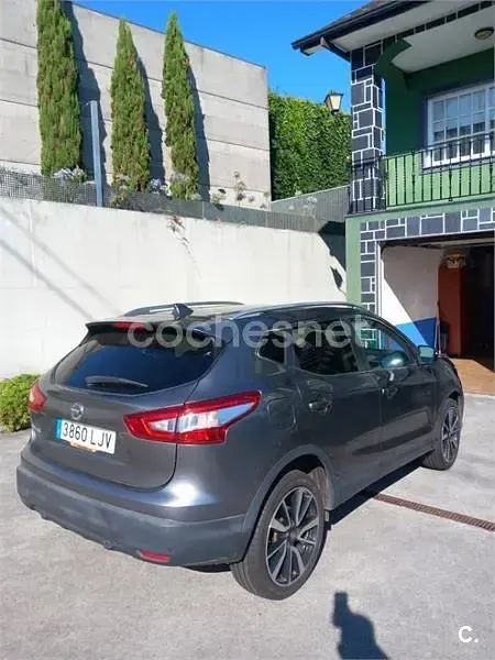 Usado Nissan Qashqai S 130 CV (95 kW) 2015 Gris / plata SUV