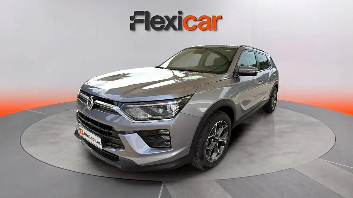 Usado SsangYong Korando 149 CV (109 kW) 2024 Gris SUV