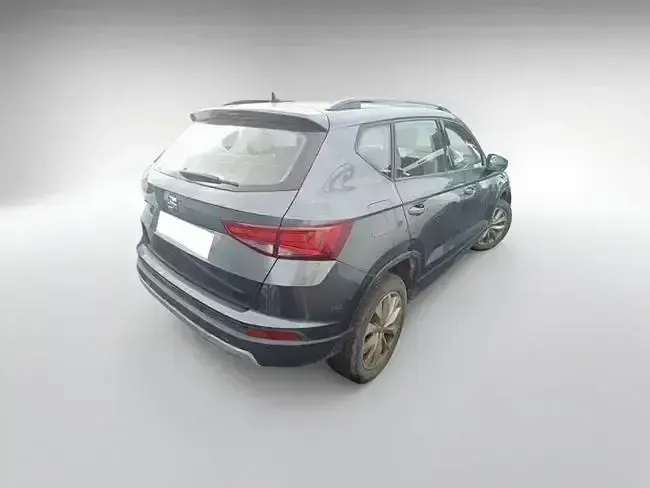 Usado Seat Ateca Style 116 CV (85 kW) 2019 Gris SUV
