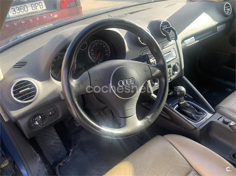 Usado Audi A3 Ambition 102 CV (75 kW) 2003 Azul Utilitario