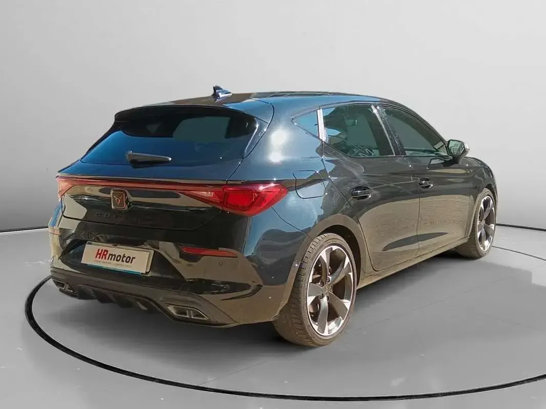 Usado Cupra Leon 150 CV (110 kW) 2024 Negro Utilitario