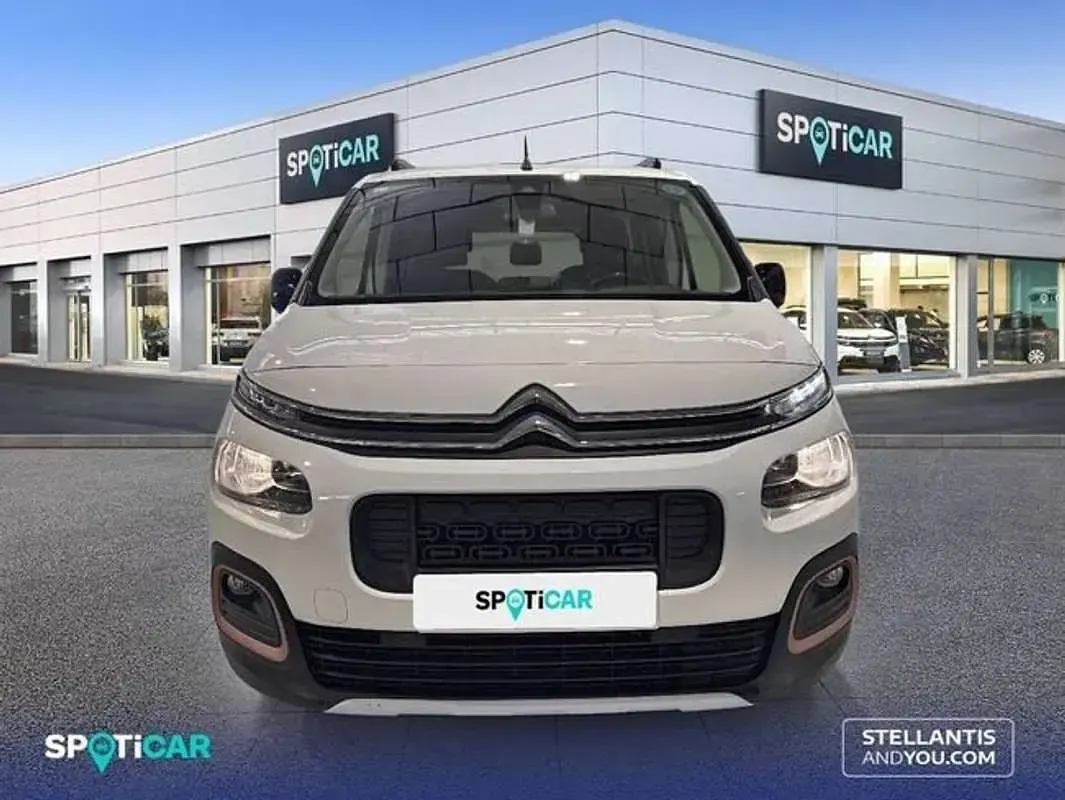 Usado Citroën Berlingo Shine 131 CV (96 kW) 2019 Blanco Monovolumen