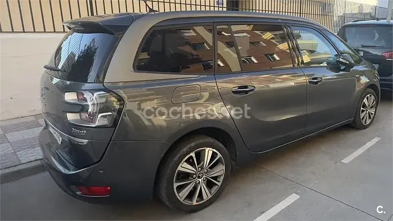 Usado Citroën C4 Exclusive 114 CV (83 kW) 2013 Gris / plata Berlina