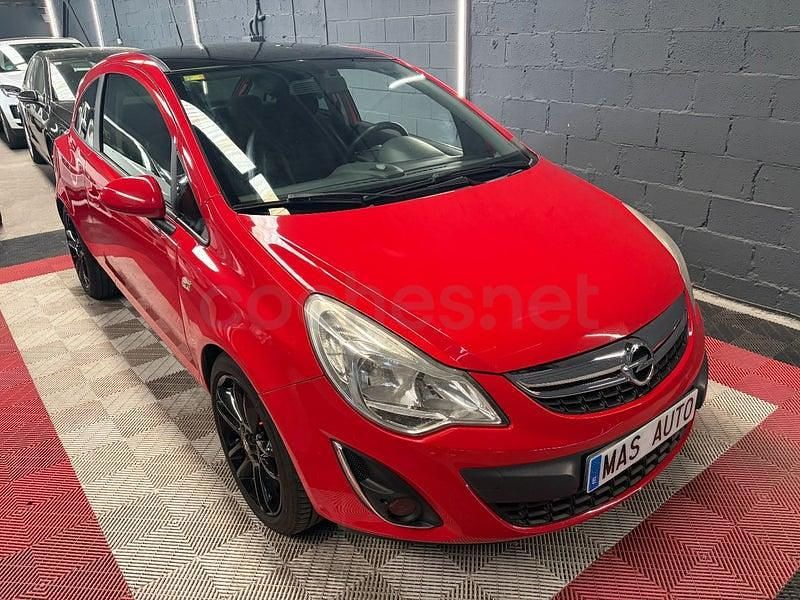 Usado Opel Corsa Selective 100 CV (73 kW) 2011 Rojo Utilitario