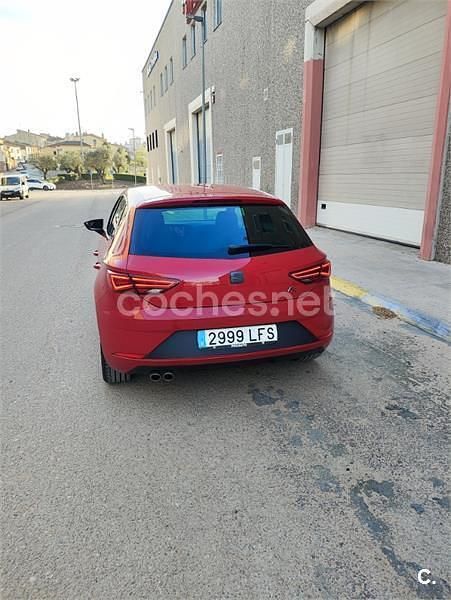Usado Seat Leon ST FR 150 CV (110 kW) 2020 Rojo Familiar
