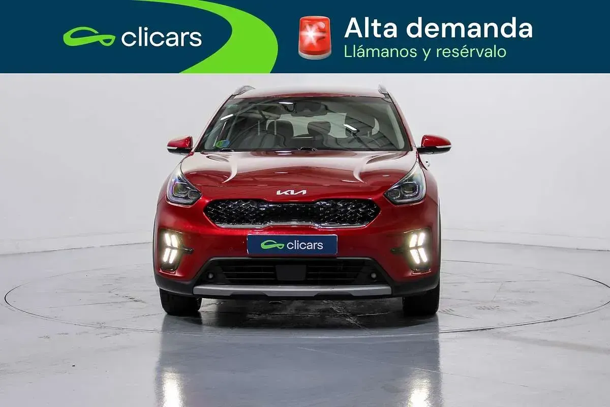 Usado Kia Niro 105 CV (77 kW) 2022 Rojo SUV