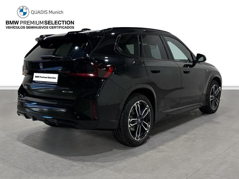 Usado BMW iX1 Shadowline 230 kW (313 HP) 2025 SUV