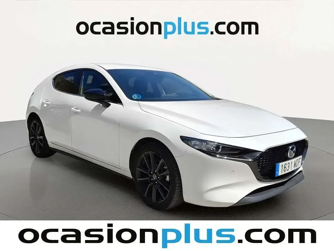 Usado Mazda 3 Homura-Line 122 CV (89 kW) 2022 Blanco Utilitario