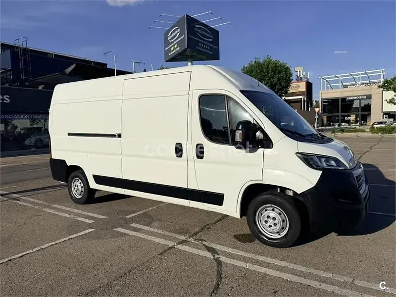 Usado Peugeot Boxer 130 CV (95 kW) 2012 Blanco Van