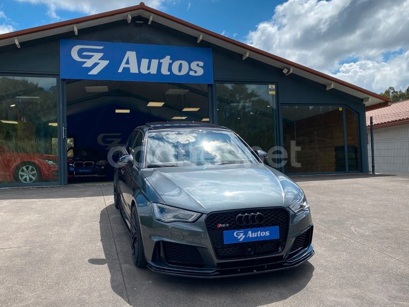 Gris / plata Usado 2016 Audi RS3 Advanced Utilitario | 47.900 € - Imagen 1/4