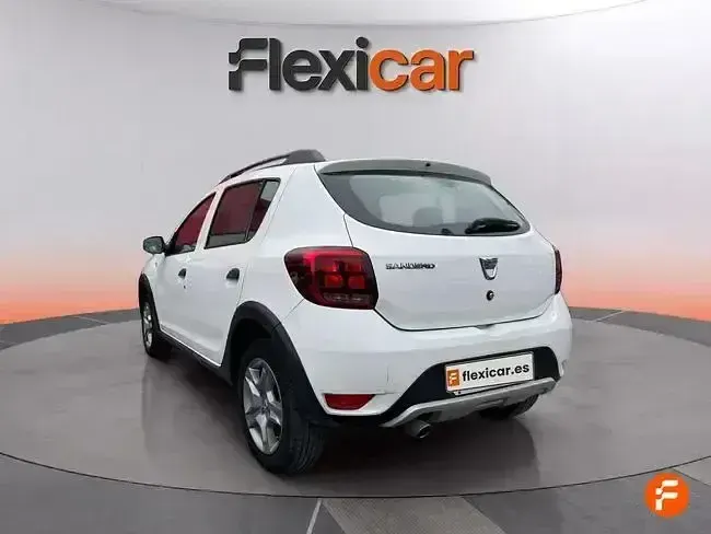 Usado Dacia Sandero Essentiel 90 CV (66 kW) 2019 Blanco