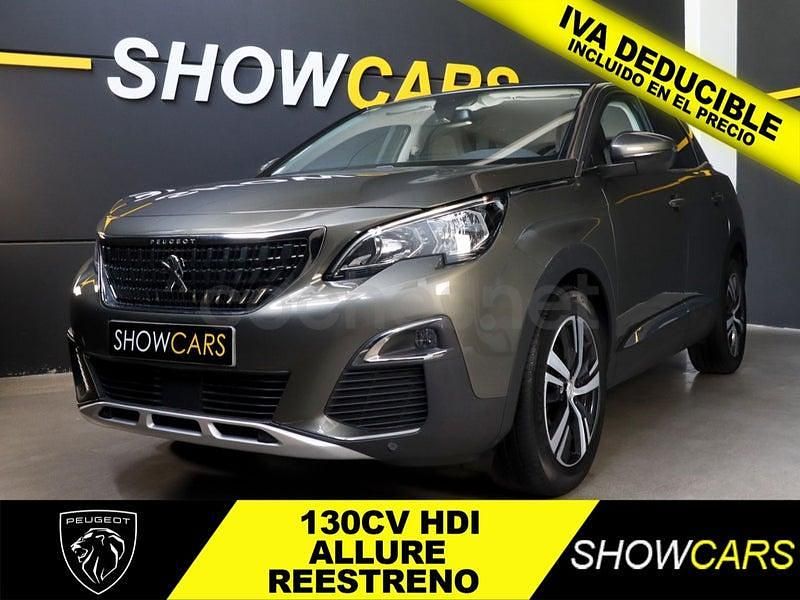 Usado Peugeot 3008 Allure 130 CV (95 kW) 2021 Gris / plata SUV