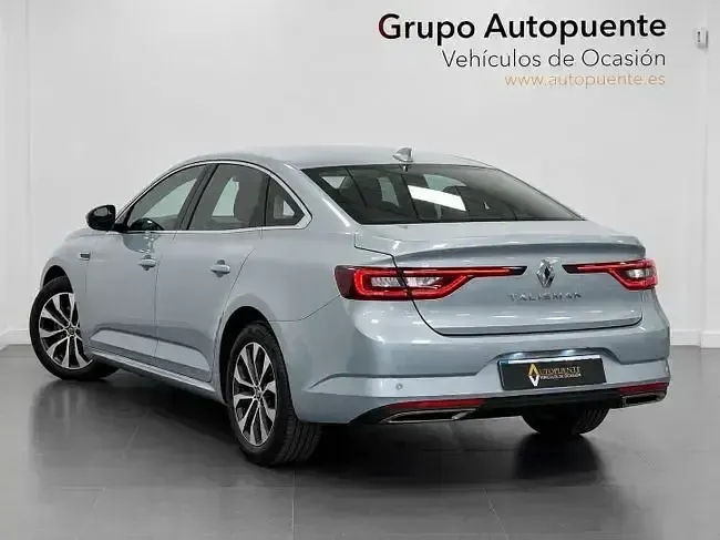 Usado Renault Talisman 120 CV (88 kW) 2021 Azul Berlina