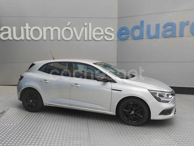 Gris / plata Usado 2020 Renault Mégane IV Bose Edition Berlina | 14.500 € (Precio justo) - Imagen 1/4