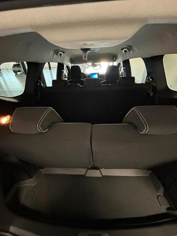 Usado Dacia Jogger Expression 100 CV (73 kW) 2022 Naranja Monovolumen