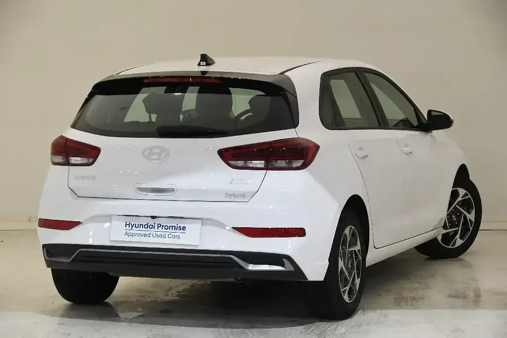 Usado Hyundai i30 100 CV (73 kW) 2024 Otro Berlina