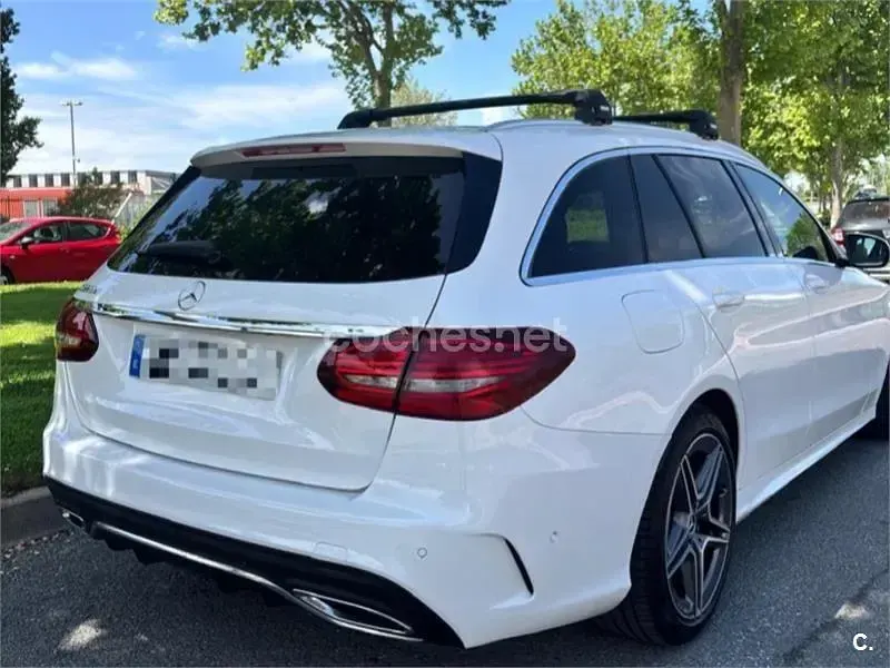 Usado Mercedes C220 194 CV (142 kW) 2021 Blanco Familiar