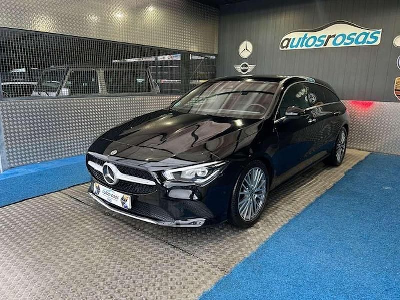 Usado Mercedes CLA200 Shooting Brake 150 CV (110 kW) 2022 Negro Familiar