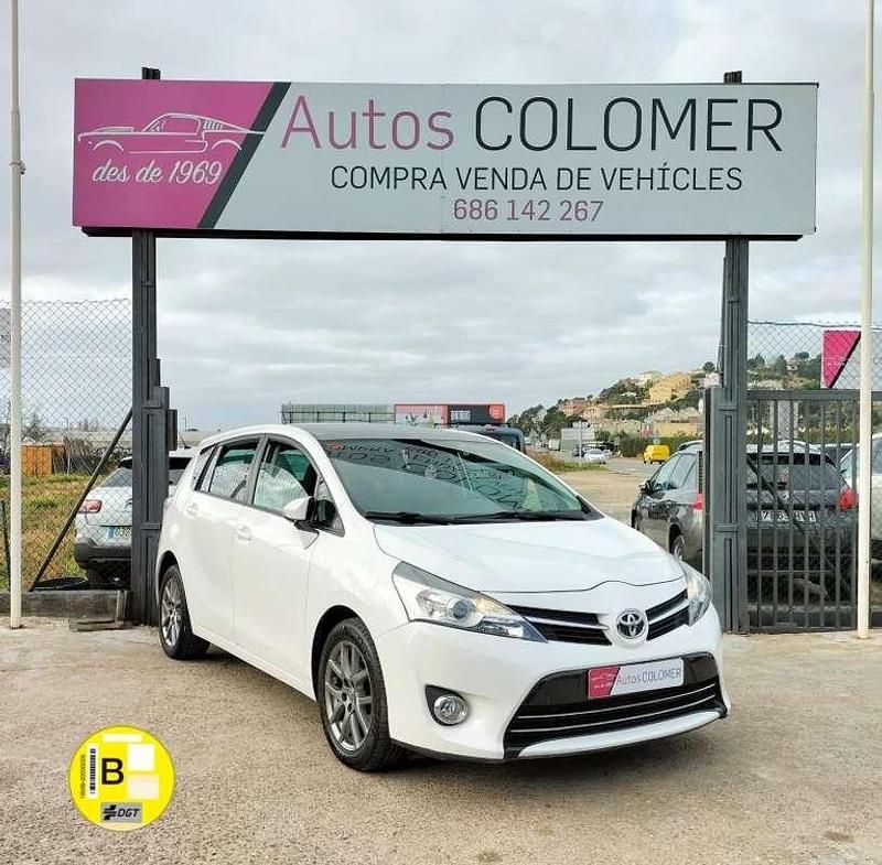 Usado Toyota Verso Comfort 112 CV (82 kW) 2014 Blanco Monovolumen