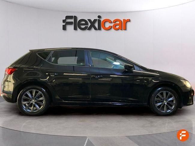 Usado Seat Leon Style 130 CV (95 kW) 2018 Negro Berlina