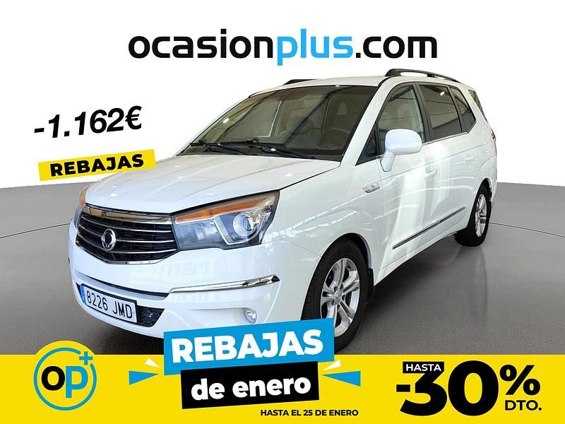 Blanco Usado 2016 Ssangyong (KGM) Rodius Limited Monovolumen | 15.690 € - Imagen 1/4