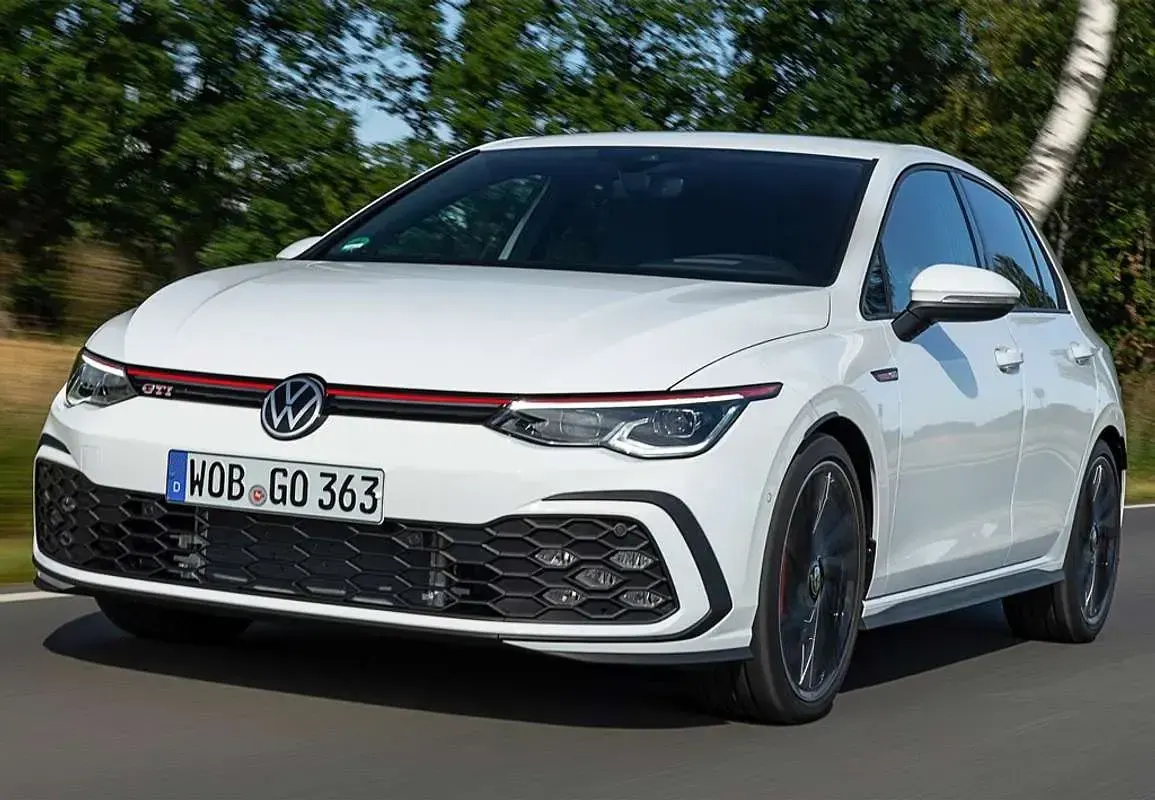 Usado VW Golf VIII GTI 245 CV (180 kW) 2022 Gris Utilitario