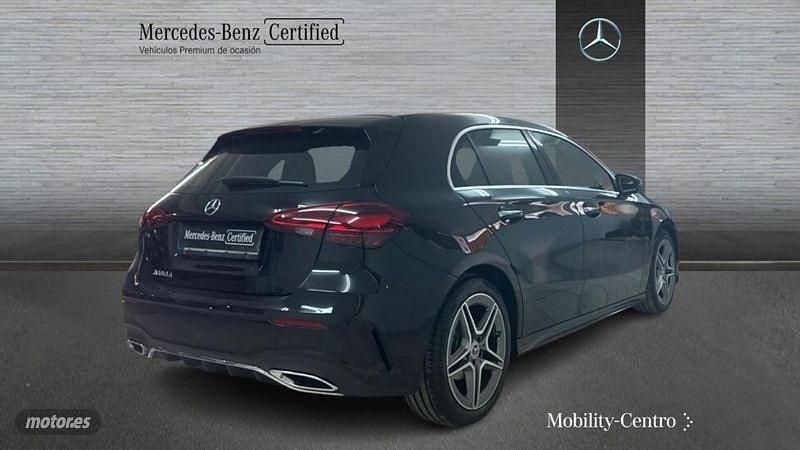 Usado Mercedes A180 116 CV (85 kW) 2024 Negro noche Utilitario