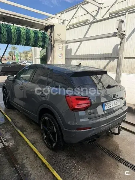 Usado Audi Q2 Design 150 CV (110 kW) 2017 Gris / plata SUV