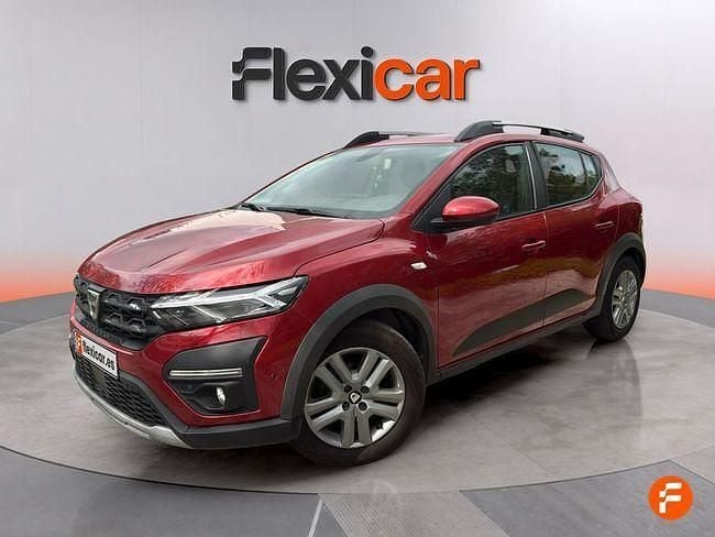 Usado Dacia Sandero Comfort 101 CV (74 kW) 2021 Rojo