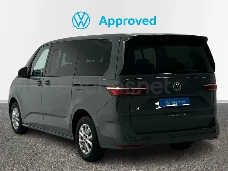 Usado VW Multivan 150 CV (110 kW) 2024 Gris / plata Monovolumen