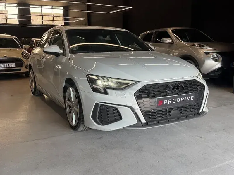 Usado Audi A3 Advanced Plus 150 CV (110 kW) 2023 Blanco Berlina