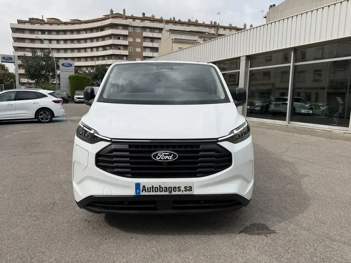 Nuevo Ford Transit Custom Trend 232 CV (170 kW) 2026 Blanco Van