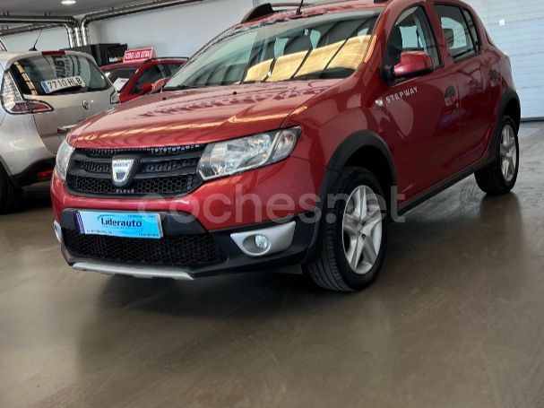 Granate Usado 2016 Dacia Sandero Stepway Utilitario | 6499 € (Precio justo) - Imagen 1/4
