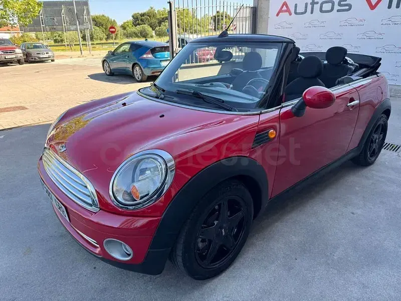 Usado Mini Cooper Cabriolet 120 CV (88 kW) 2009 Rojo Descapotable