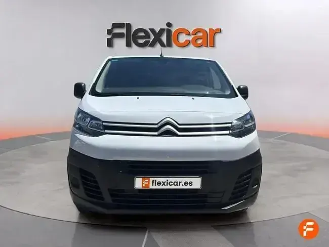 Usado Citroën Jumpy 102 CV (75 kW) 2024 Blanco Monovolumen