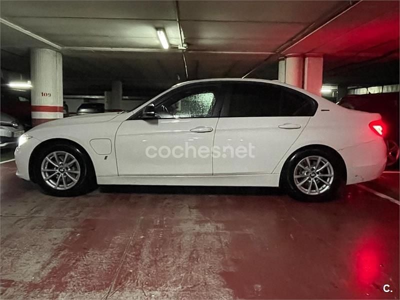 Blanco Usado 2017 BMW 330e Executive Berlina | 20.900 € (Precio justo) - Imagen 1/4