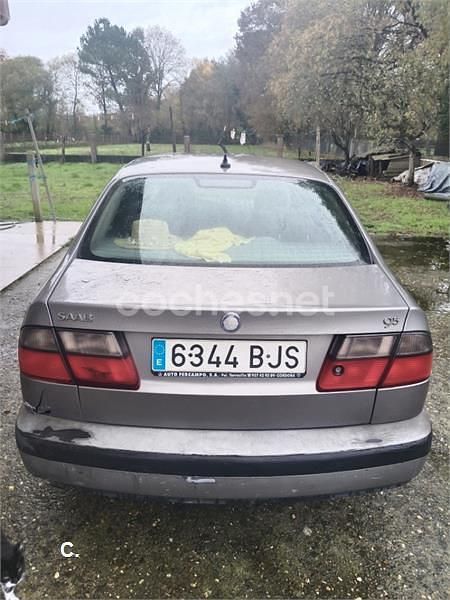 Usado Saab 9-5 Linear 150 CV (110 kW) 2001 Gris / plata Berlina