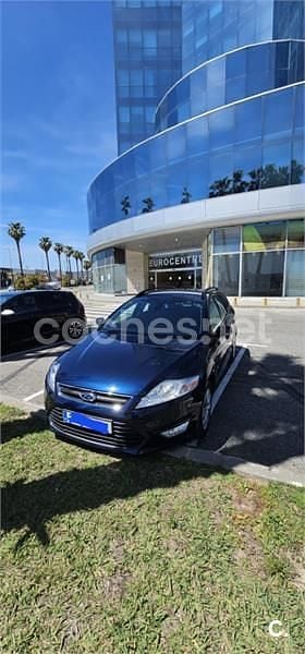 Usado Ford Mondeo Trend 140 CV (102 kW) 2011 Azul Familiar