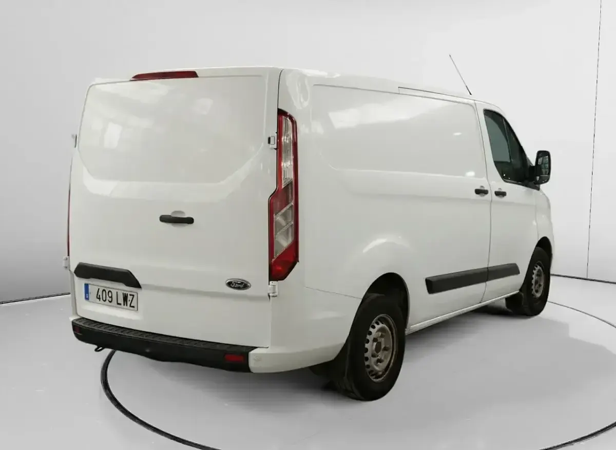 Usado Ford Transit Custom Trend 130 CV (95 kW) 2022 Blanco Van