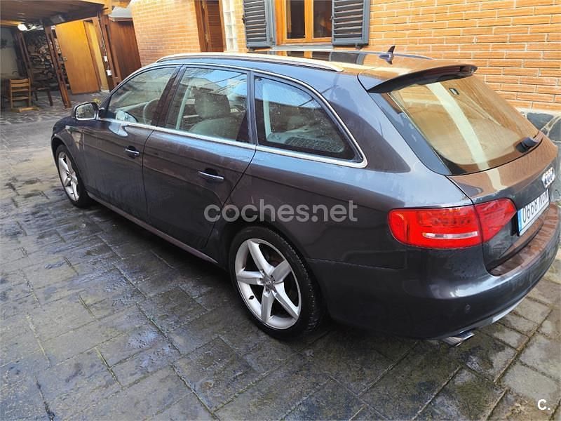 Usado Audi A4 211 CV (155 kW) 2009 Gris / plata Familiar