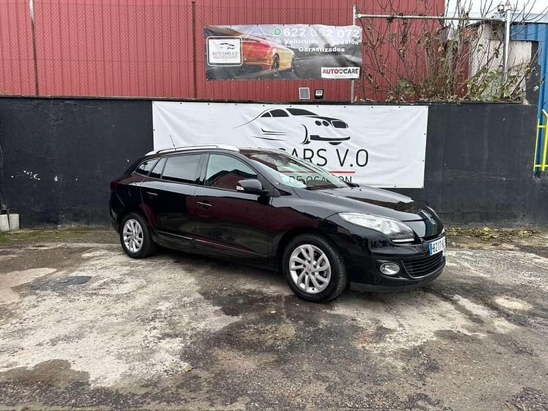 Usado Renault Mégane GrandTour Expression 116 CV (85 kW) 2012 Negro Familiar