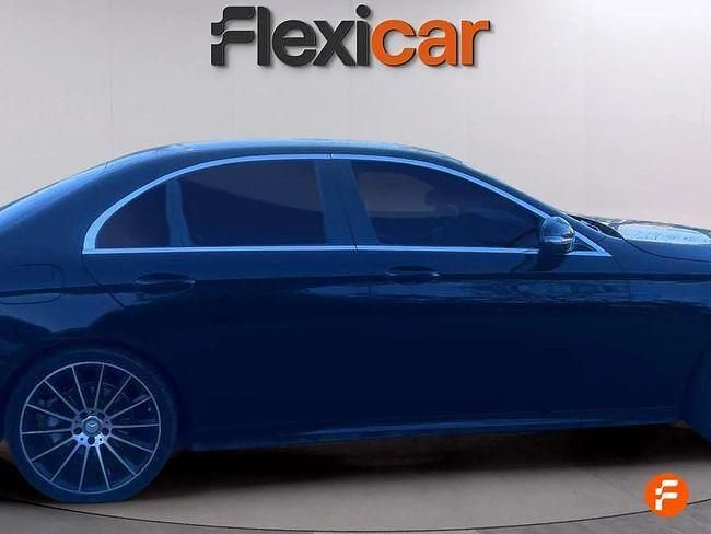 Usado Mercedes E220 194 CV (142 kW) 2017 Negro Berlina